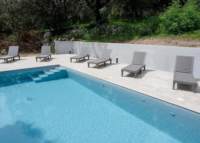 بيت للعطل Noscia Nivaledda - Stone House, With Pool
